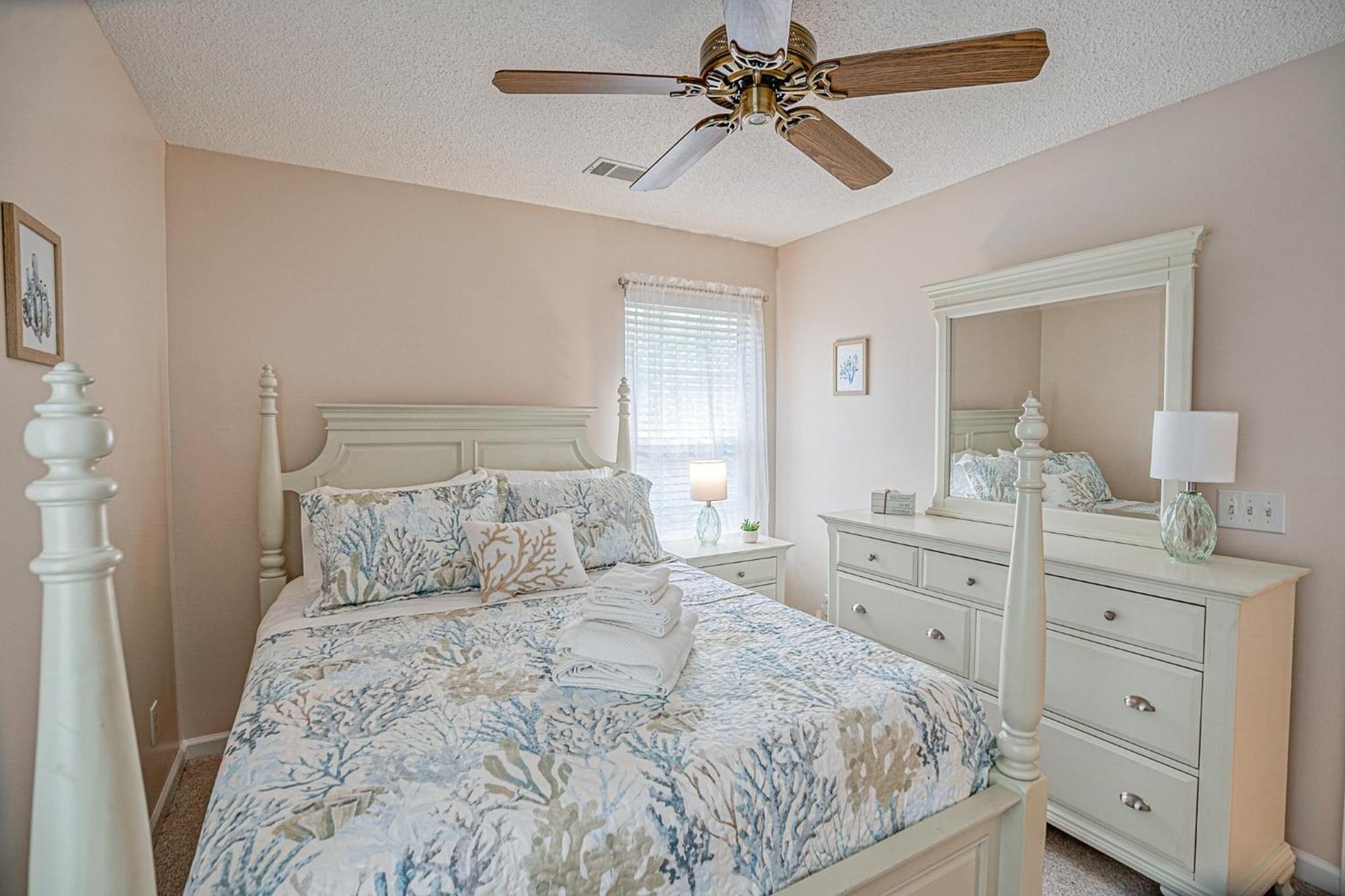 Three Bedrooms - Golf Cart And Amenity Cards Available Fripp Island Екстериор снимка